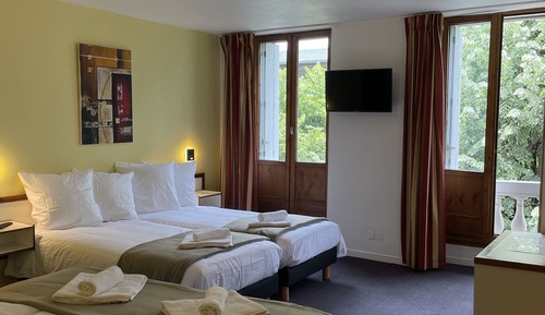 Classic Quadruple Room