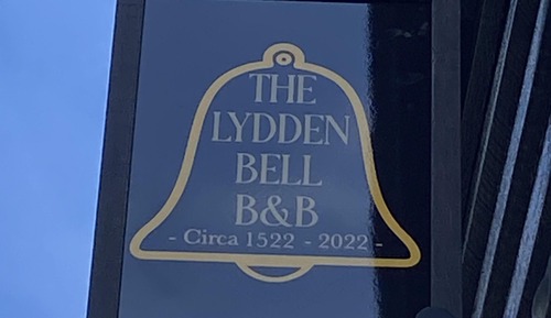 Premium Twin Room, Ensuite, Courtyard View