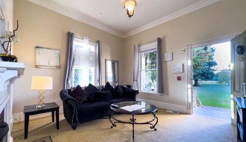 Premium Room, 2 Bedrooms, Roll-in Shower, Courtyard View