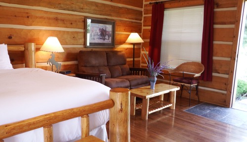 House, 1 King Bed, Kitchen, Annex Building (Hidden Lake)