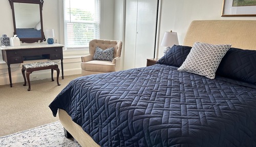 Third Floor Queen Suite