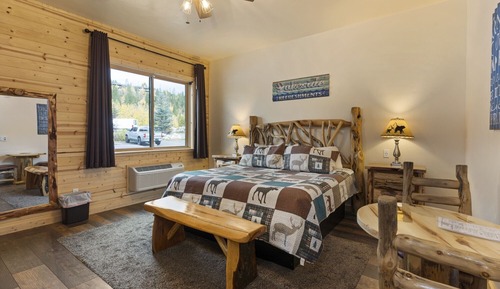 Comfort Room, 1 King Bed, Non Smoking