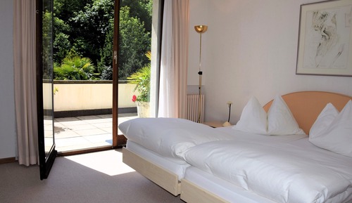 Family Penthouse, 4 Bedrooms, Terrace, Garden View