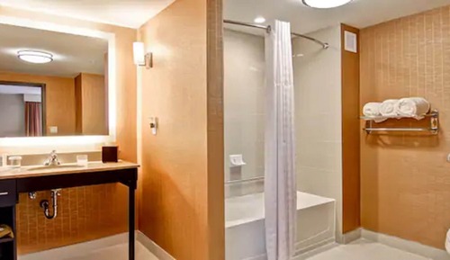 Studio, 1 King Bed, Accessible (Hearing)
