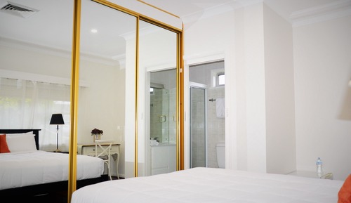 Deluxe Double Room with Private Bathroom