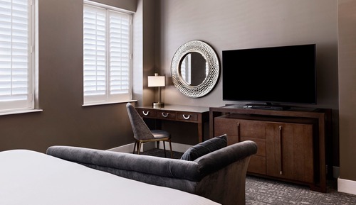 Room, 1 King Bed (Mobility Accessible, Transfer Shower)