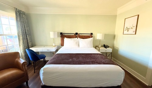 Standard Room, 1 Queen Bed, Accessible, Non Smoking
