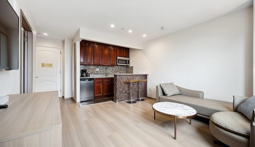 Deluxe Suite, 1 King Bed, Non Smoking