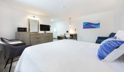 Suite, 1 Queen Bed with Sofa bed, Sea View