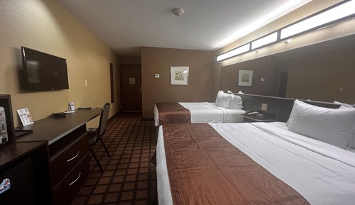 Basic Room, 2 Queen Beds, Accessible, Non Smoking (Mobility/Hearing, Tub w/ Grab Bars)