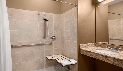 Basic Room, 1 Queen Bed, Accessible, Non Smoking (Mobility, Tub w/ Grab Bars)