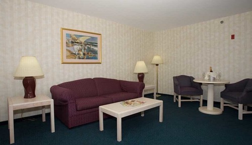 One Bedroom Whirl Pool Suite