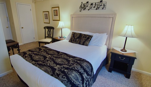 Music Room (2nd floor)
