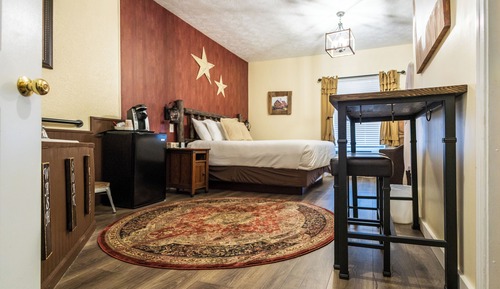 Barn Star (1st floor)
