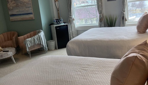 Beach Room (2nd floor)