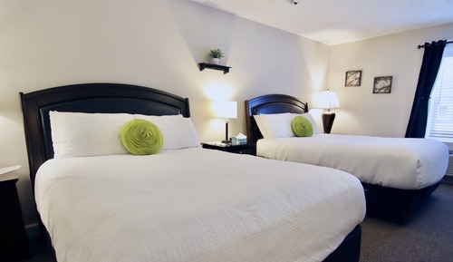 Serenity Room (2nd floor)