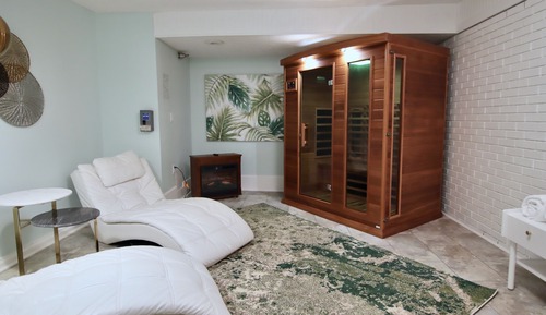 Fern Deco (1st floor)