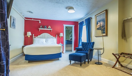 Captain's Quarters (2nd Floor)