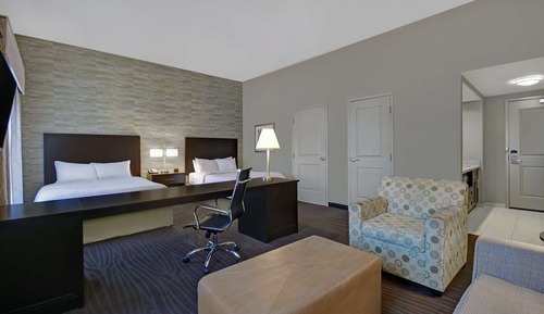 Studio, 2 Queen Beds, Hearing Accessible with Accessible Bathtub