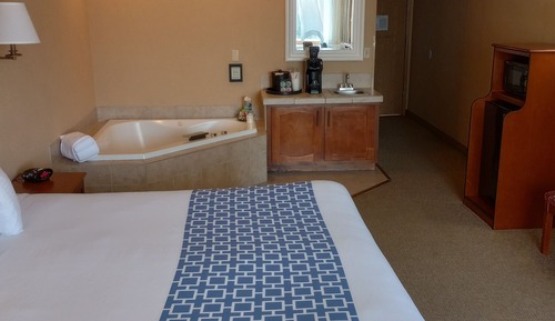 Suite, 1 King Bed, Non Smoking