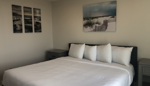 King Suite Kitchenette w/ Deck 1st Floor