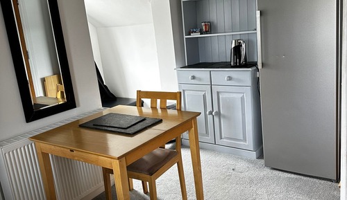 Single Room, Ensuite (Single Suite)