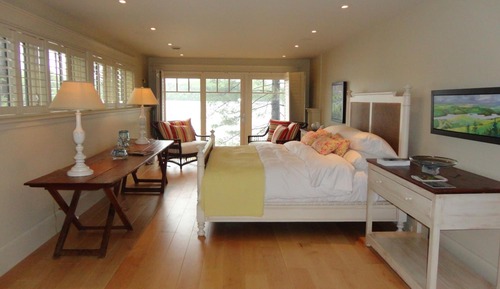 Suite, 1 King Bed, Lake View