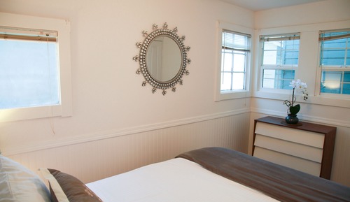 Kitchen Villa Suite (Room #2 Pet Friendly)