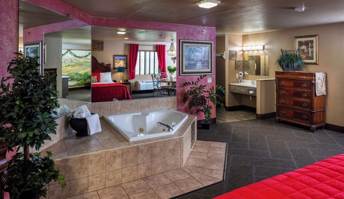 Tuscan Suite