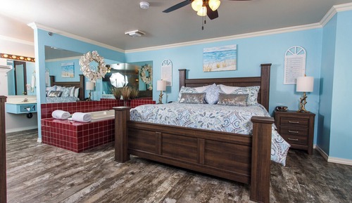 S. Hampton Suite