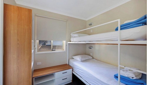 Deluxe Cabin - Sleeps 4