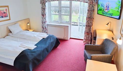 Superior Double Room, Terrace, Garden View