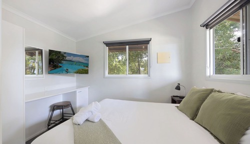 Standard Cabin - Sleeps 4 - Dog Friendly