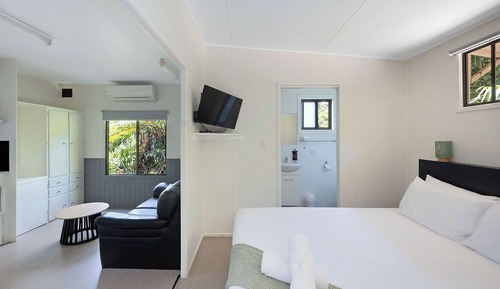 Economy Cabin - Sleeps 2