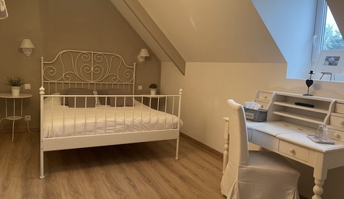 Standard Double Room, Private Bathroom, Garden View