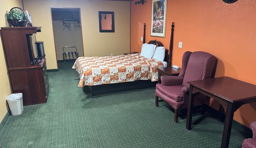 Standard Room, 1 Queen Bed