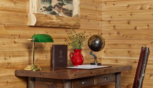 Room (Mountain Laurel)