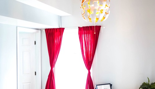 Honeymoon Suite w/ Private Sitting room and Private Bathroom, Swing Bed