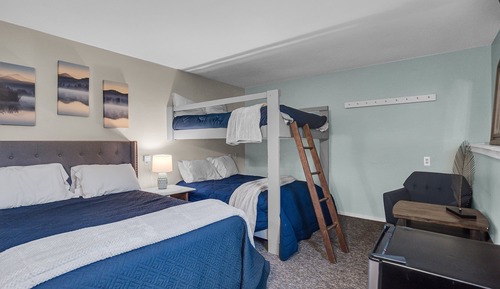 Suite 102