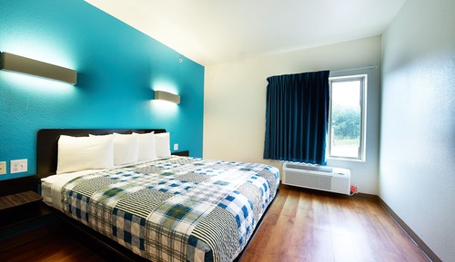 Superior Room, 1 King Bed