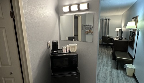 Deluxe Single Room, 1 King Bed, Accessible