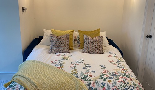 Luxury Apartment, Ensuite (The Garden Hideaway)