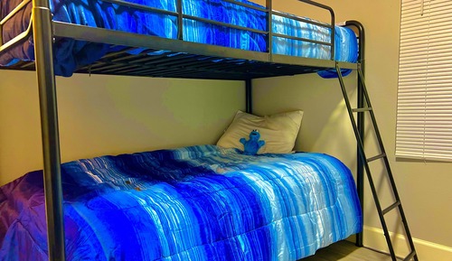 Basic Shared Dormitory, Mixed Dorm