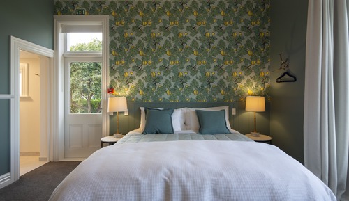 Room 1 Superking Ensuite, Downstairs