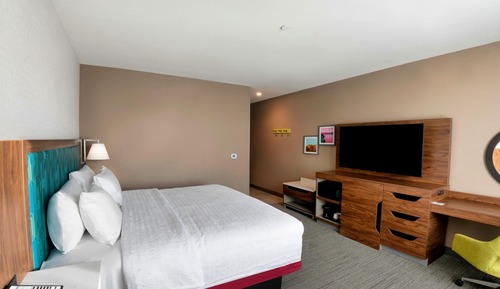 Room, 1 King Bed, Accessible, Bathtub