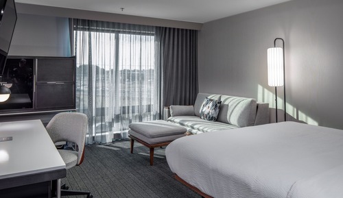 Room, 1 King Bed with Sofa bed, Mobility Accessible (Accessible Bathtub)