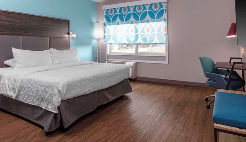 Room, 1 King Bed, Accessible, Bathtub