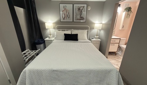 Deluxe Room, 1 Queen Bed