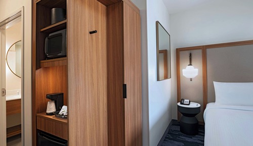 Room, 1 King Bed with Sofa bed, Hearing Accessible (Accessible Bathtub)
