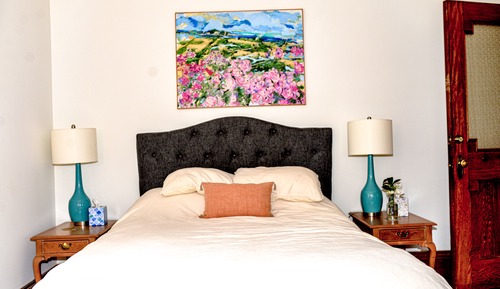 Standard Room, 1 Queen Bed, Non Smoking, Mountain View (The Jane Austen Room)